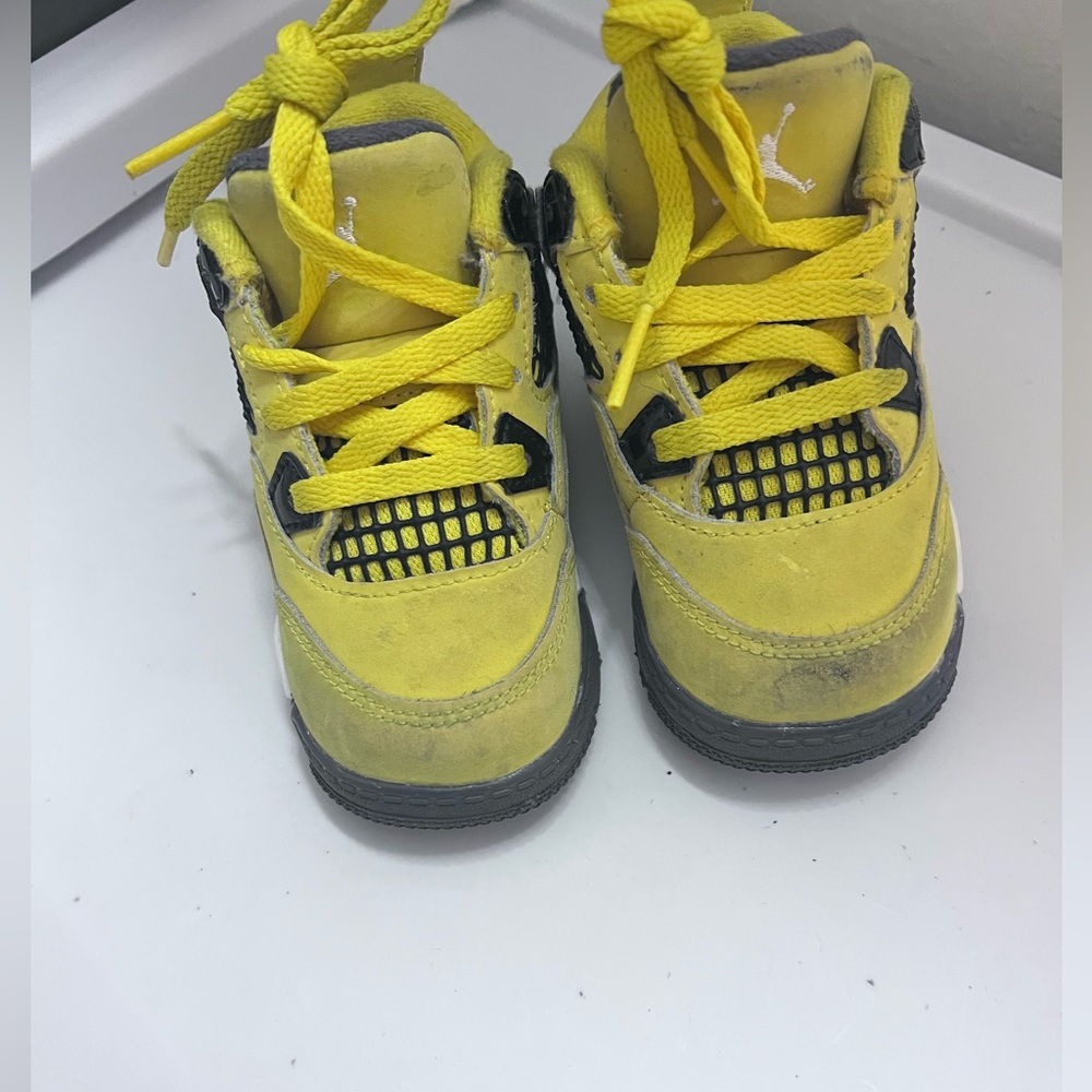 Air Jordan 4 Retro TD 'Lightning' 2021